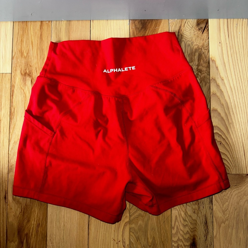 Alphalete Surface Pocket Shorts